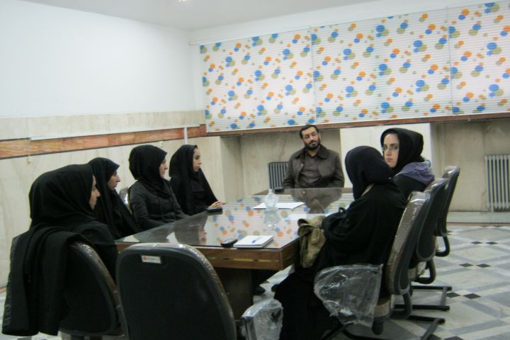 جلسه فعالین انجمنهای علمی با دکتر زارعی مدیر محترم فرهنگی